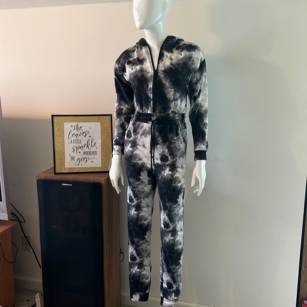 No Boundaries Ladies Hooded Jumpsuit